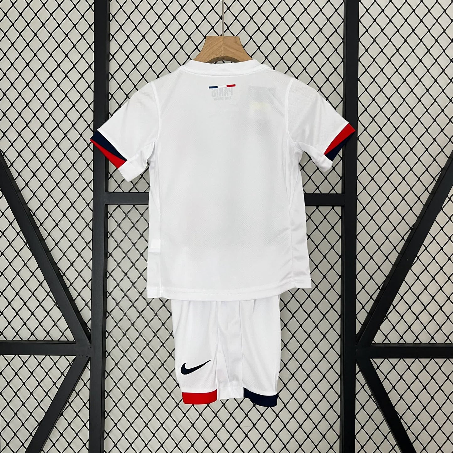 Ensemble Maillot + Short extérieur PSG - 2025/2026